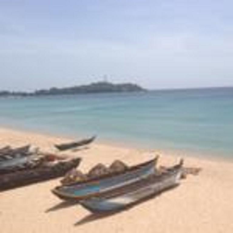 Dyke Rest Hotel Trincomalee Ngoại thất bức ảnh