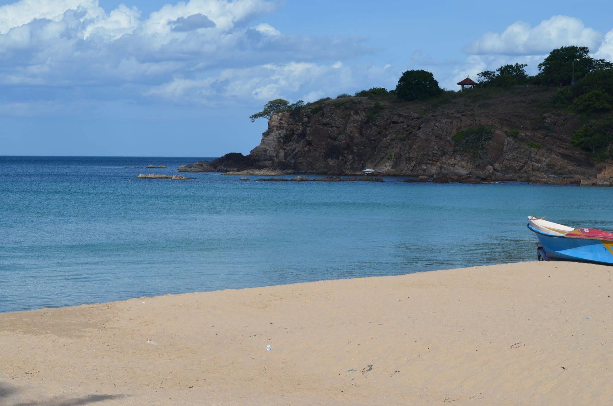 Dyke Rest Hotel Trincomalee Ngoại thất bức ảnh